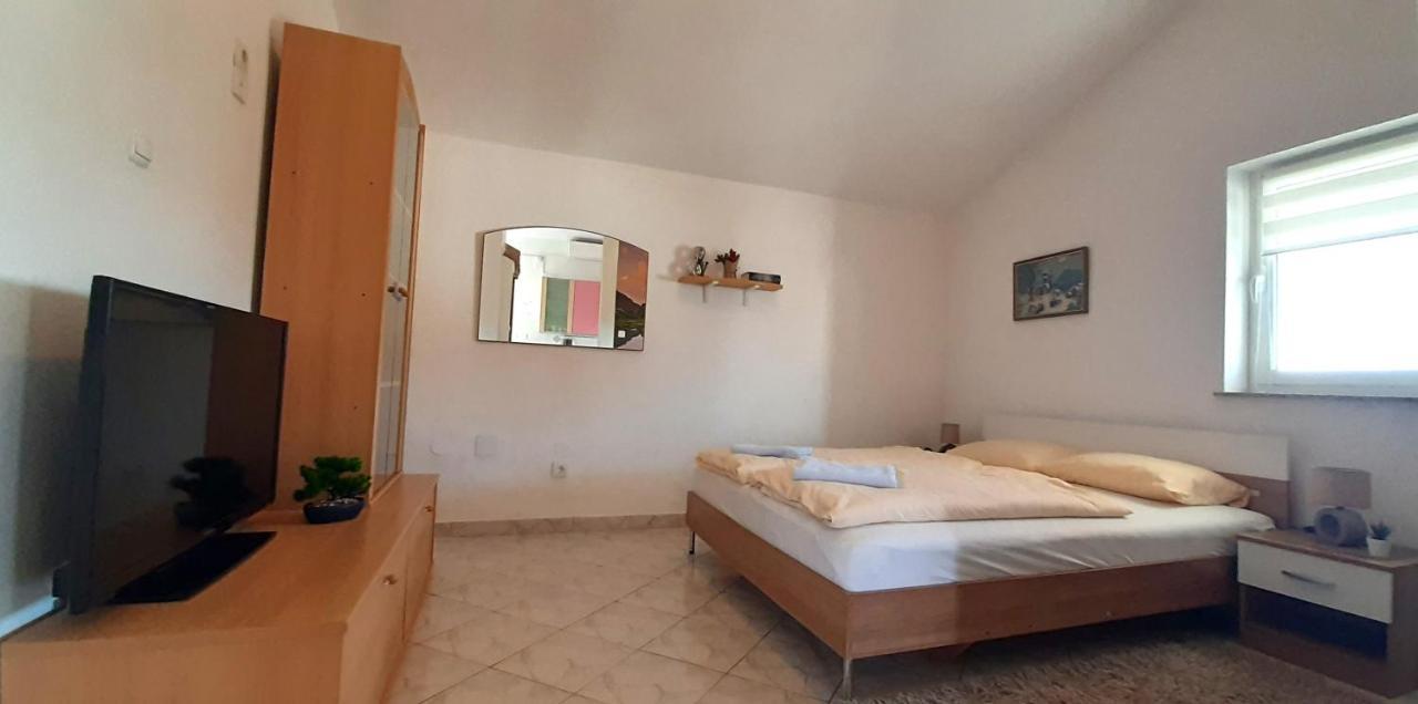Apartments Hajl 克尔克 外观 照片